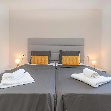 Apartment Presidential Villamartin Plaza Av Brisas 67 *