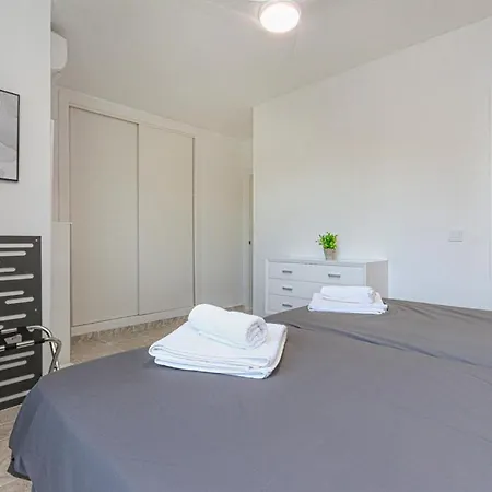 Presidential Villamartin Plaza Av Brisas 67 Apartment