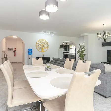 Presidential Villamartin Plaza Av Brisas 67 Apartament *
